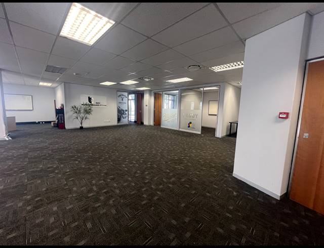234M² OFFICE TO LET IN ILLOVO
